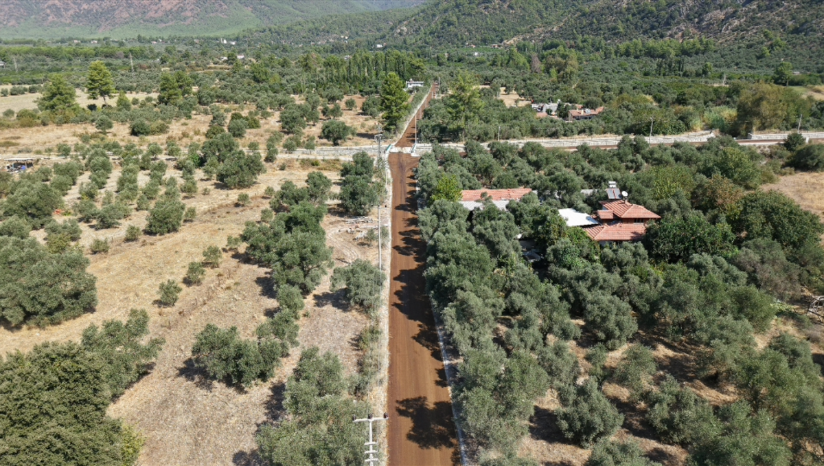 Köyceğiz’de 7 Güzergâhta Yol Mesaisi